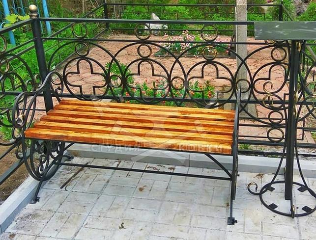Кованая скамейка на кладбище РСК-100