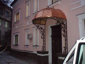 Козырек над дверью (Арт. KR52)